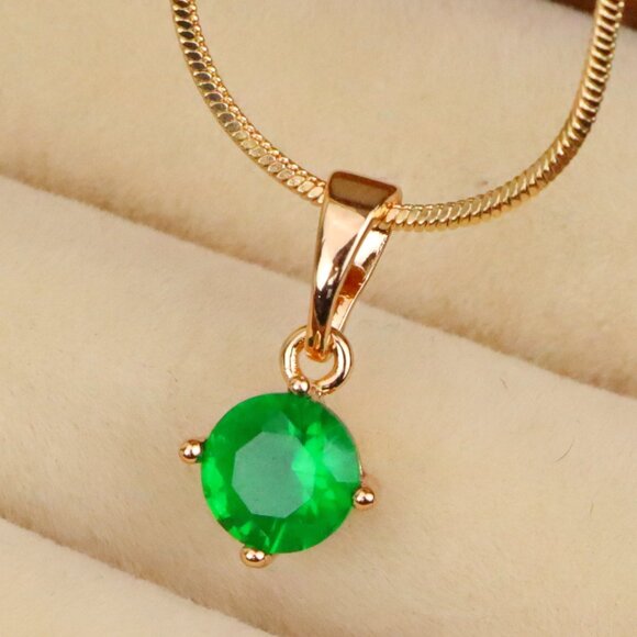 "Elegant Green Round Pendant in Gold Plating Minimal Charm, XPPT1831 - Picture 1 of 13